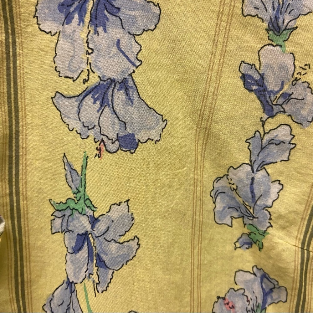 Talbots COTTON FEMININE POPOVER Blouse Size m SKIPPING FLORAL Pale Yellow Spring - Picture 3 of 9